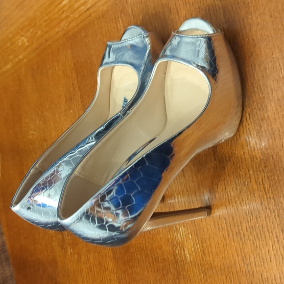 Cupid stacked silver heels - Picture 6 of 6